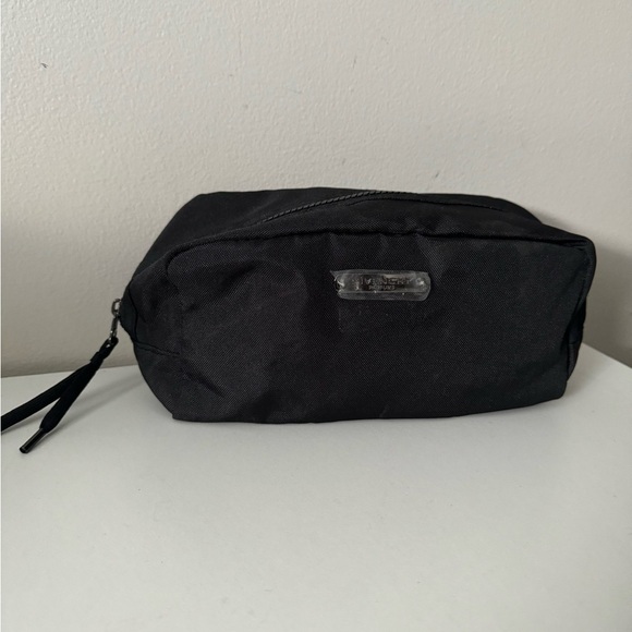 NWOT GIVENCHY POUCH/COSMETIC BAG - Picture 2 of 8